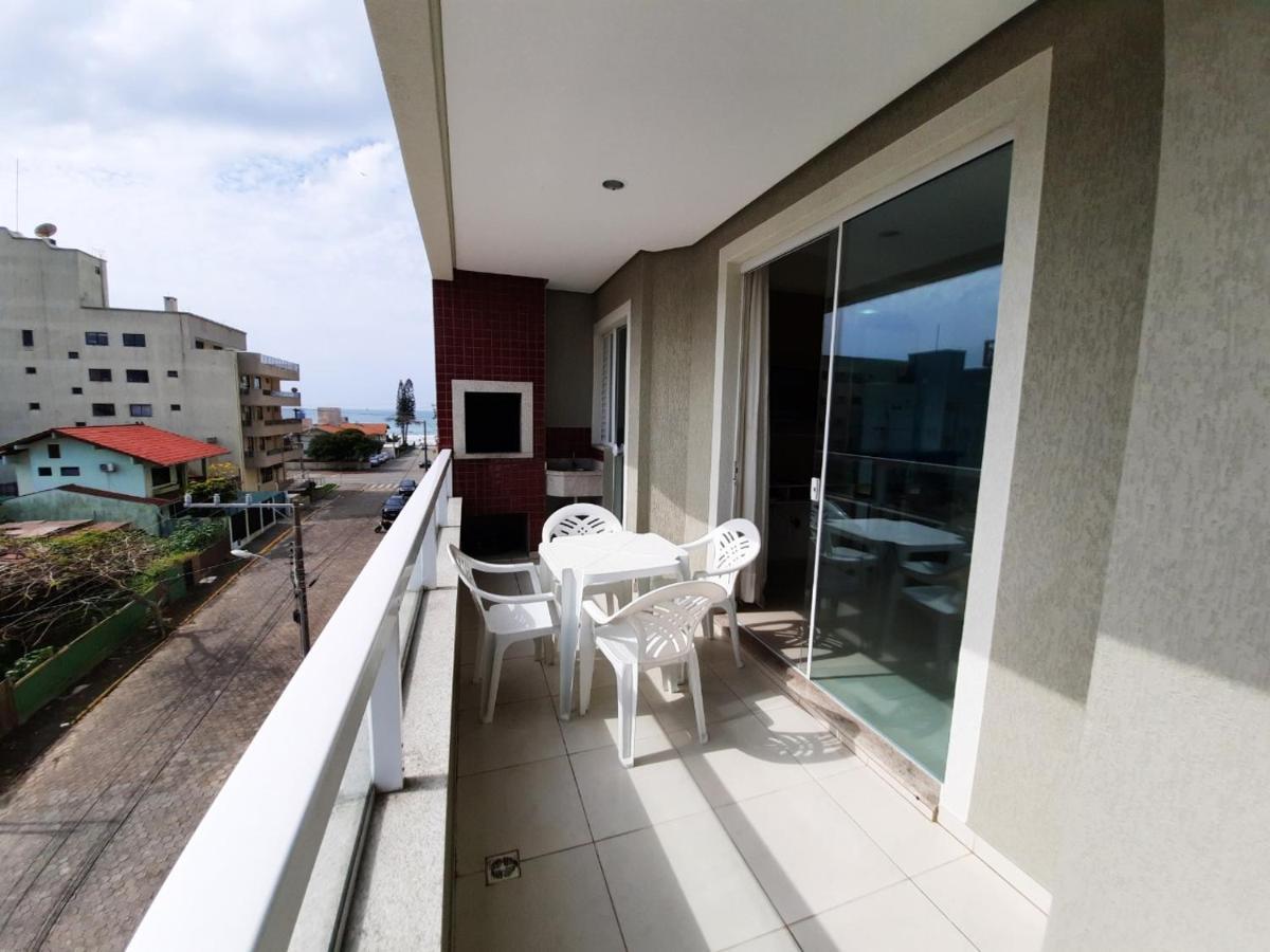 Apartamento 3 Quartos 8 Pessoas A 50 Mts Da Praia De Bombas, A 100M Da Passarela Do Ribeiro Bombinhas Exterior foto